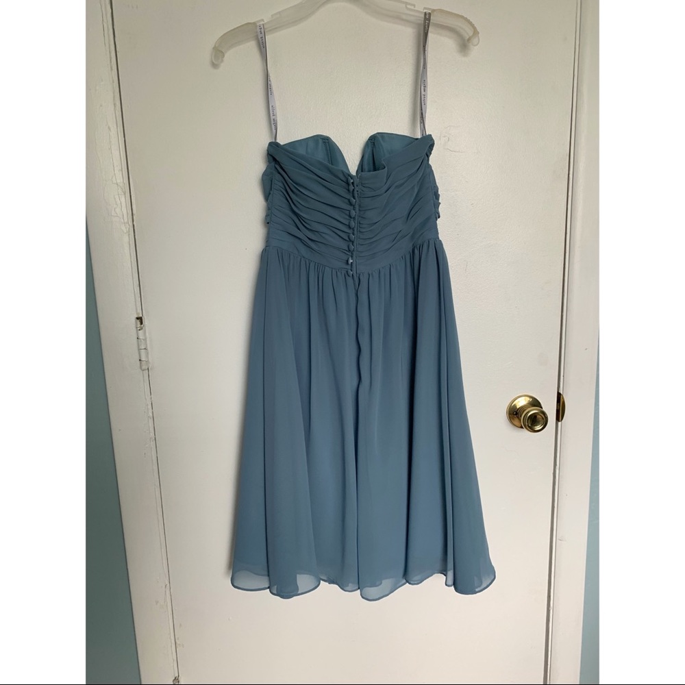 Dress - Picture 4 of 4